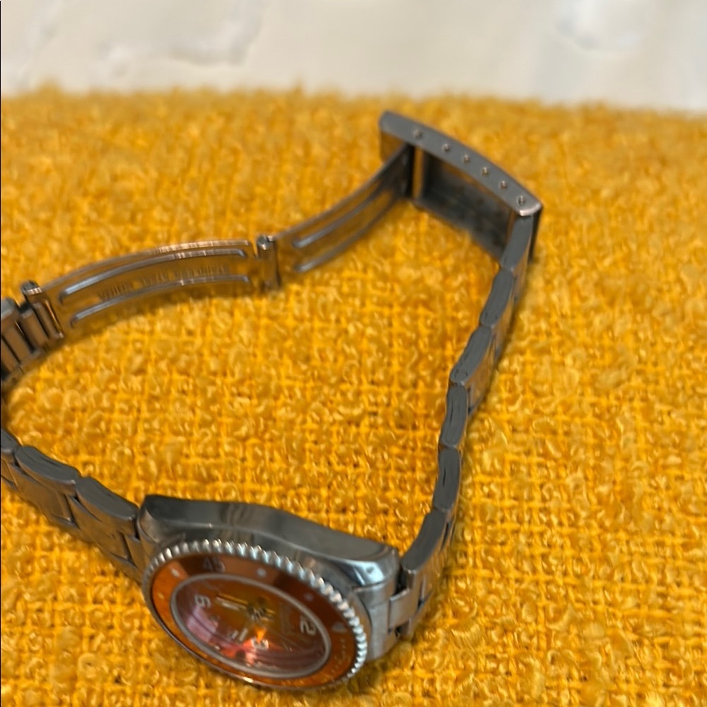Silver and Orange Mudd Smartwatch - Picture 3 of 3